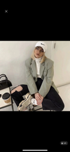Load image into Gallery viewer, AVOCADO OVERSIZED BLAZER
